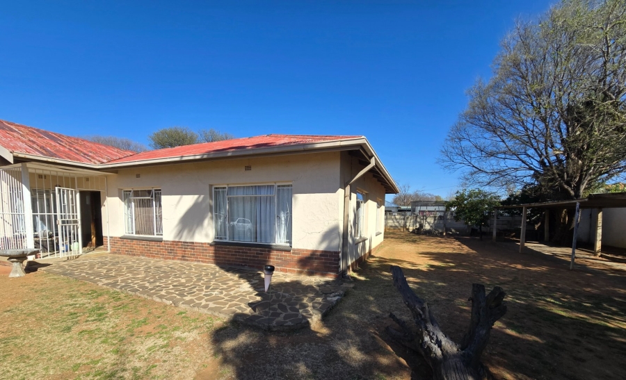 3 Bedroom Property for Sale in Universitas Free State